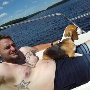 Meet your Posher, Charles